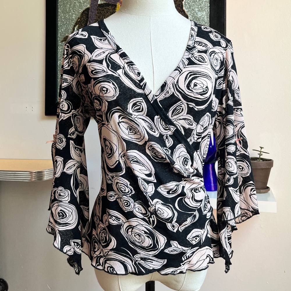 Y2K Floral Wrap Top | Bell Sleeve Surplice Blouse | Size M/L